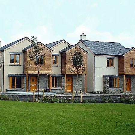 Ferienhaus Village Holiday Homes